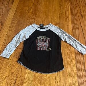 Zara Terez Girl’s Black and Grey Popcorn Long Sleeve Size M